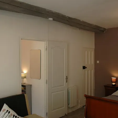 La Vieille Ferme Bed & Breakfast