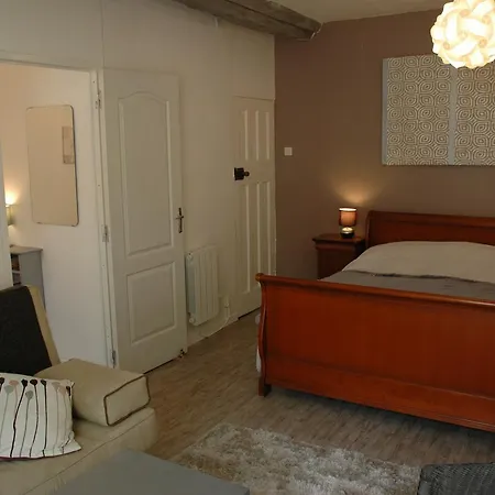 La Vieille Ferme Bed & Breakfast 4*