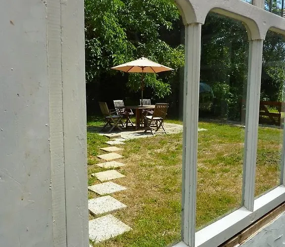 La Vieille Ferme Bed & Breakfast 4*