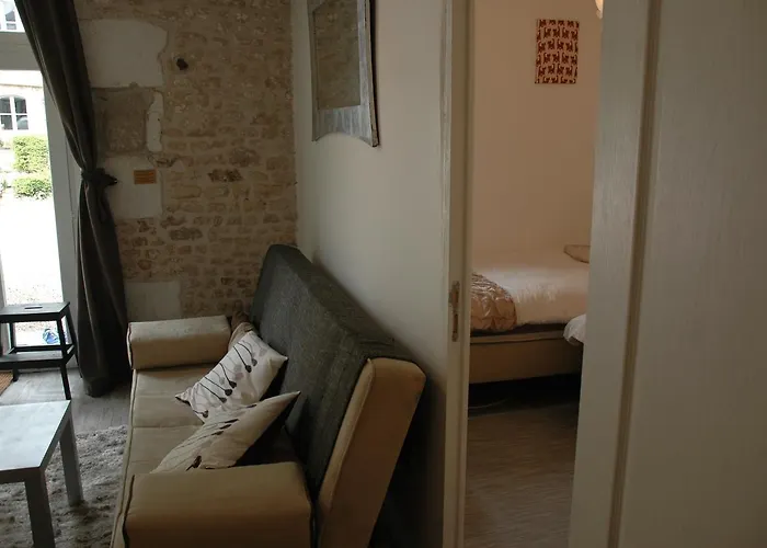 Bed & Breakfast La Vieille Ferme 4*