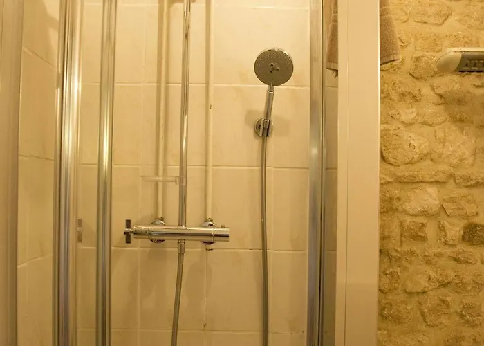 La Vieille Ferme Bed & Breakfast 4*